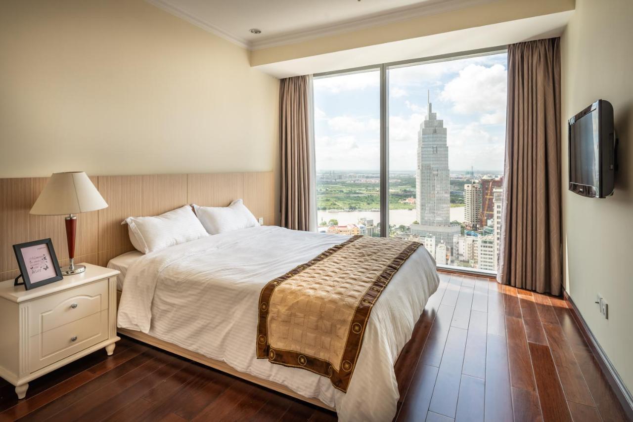 Spectacular Vincom Penthouse Downtown District 1 *