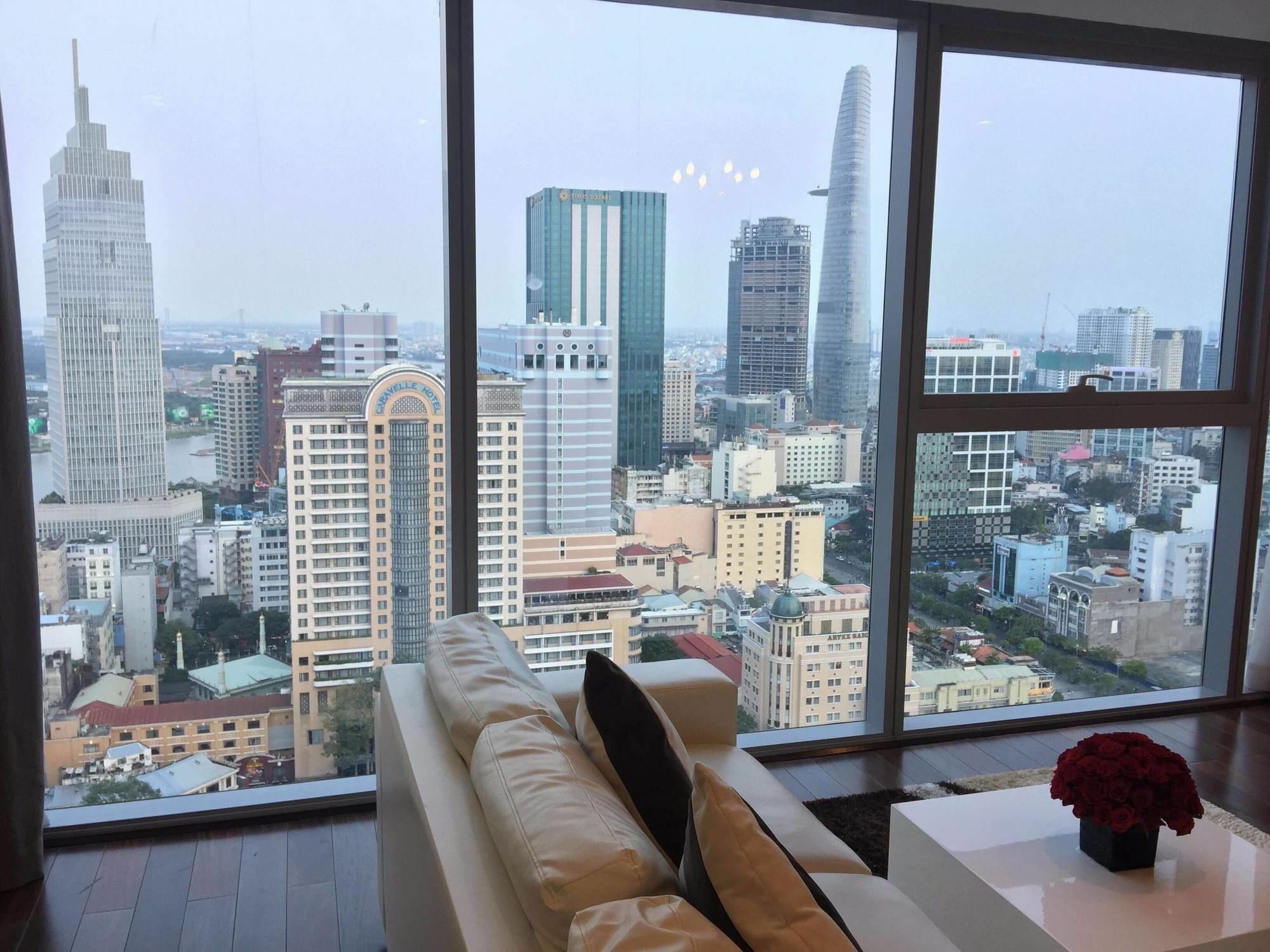 Spectacular Vincom Penthouse Downtown District 1 Apartment *