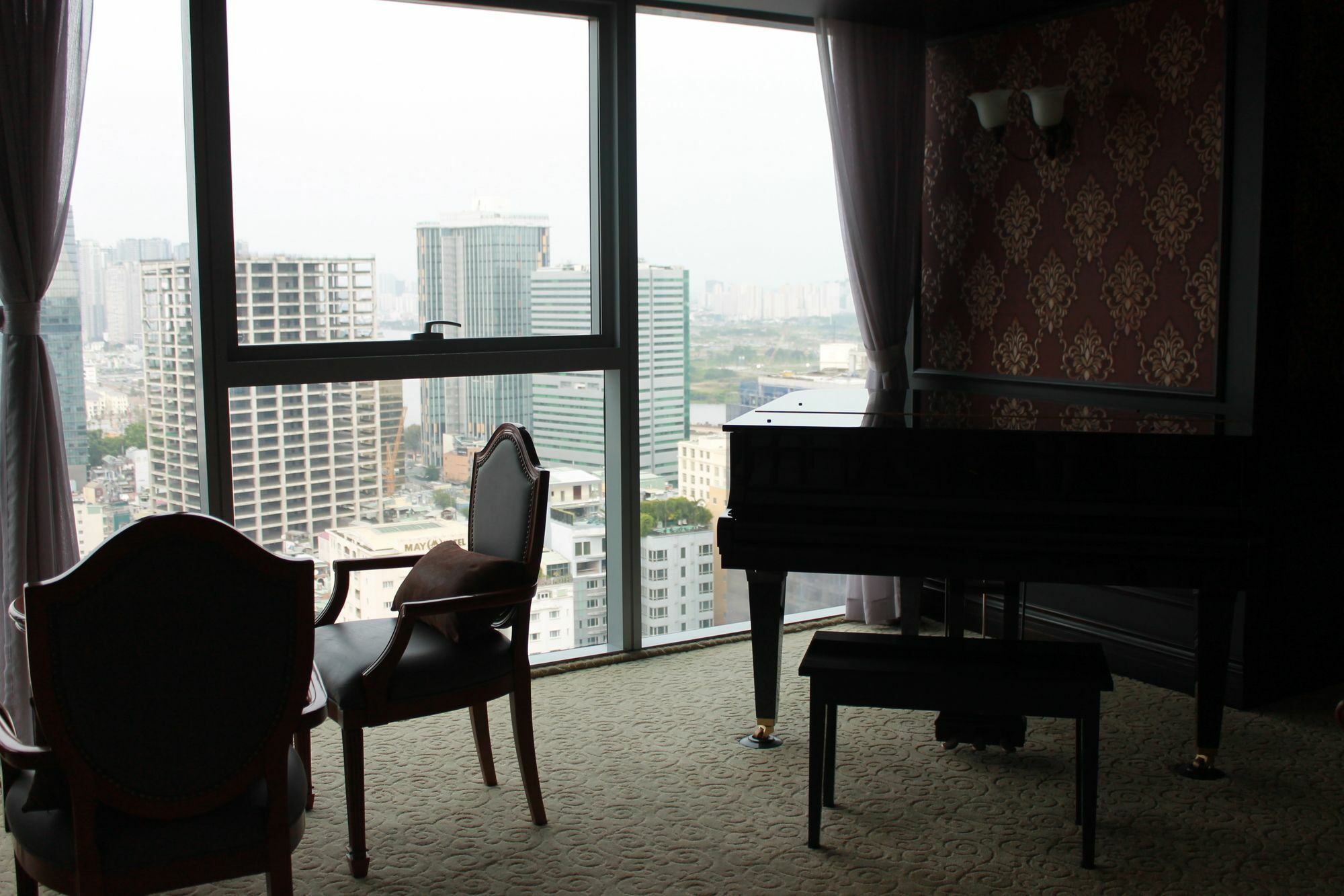 Spectacular Vincom Penthouse Downtown District 1 * Ho Chi Minh City